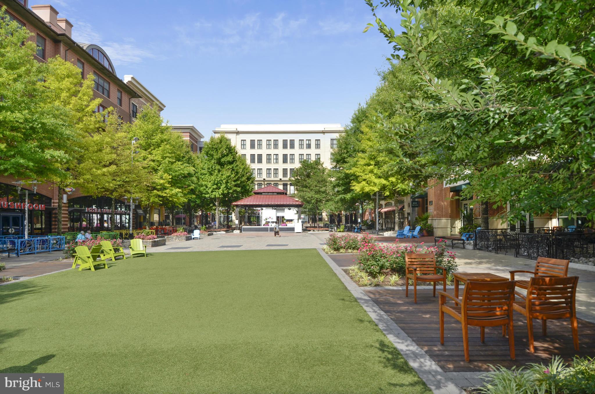 AMERICANA CENTRE - Residential