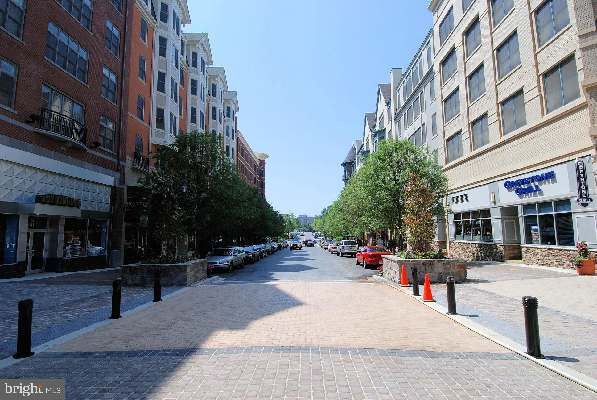 AMERICANA CENTRE - Residential