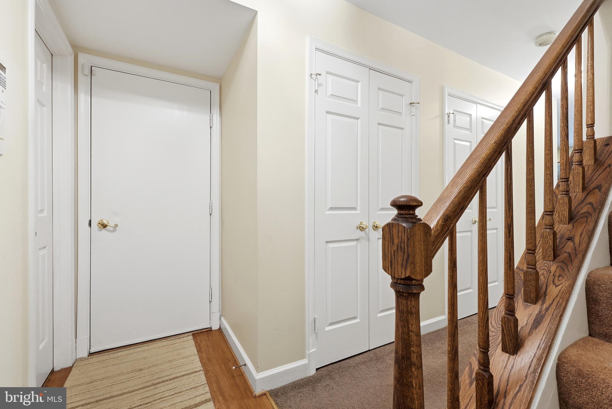 SEVEN OAKS - Residential
