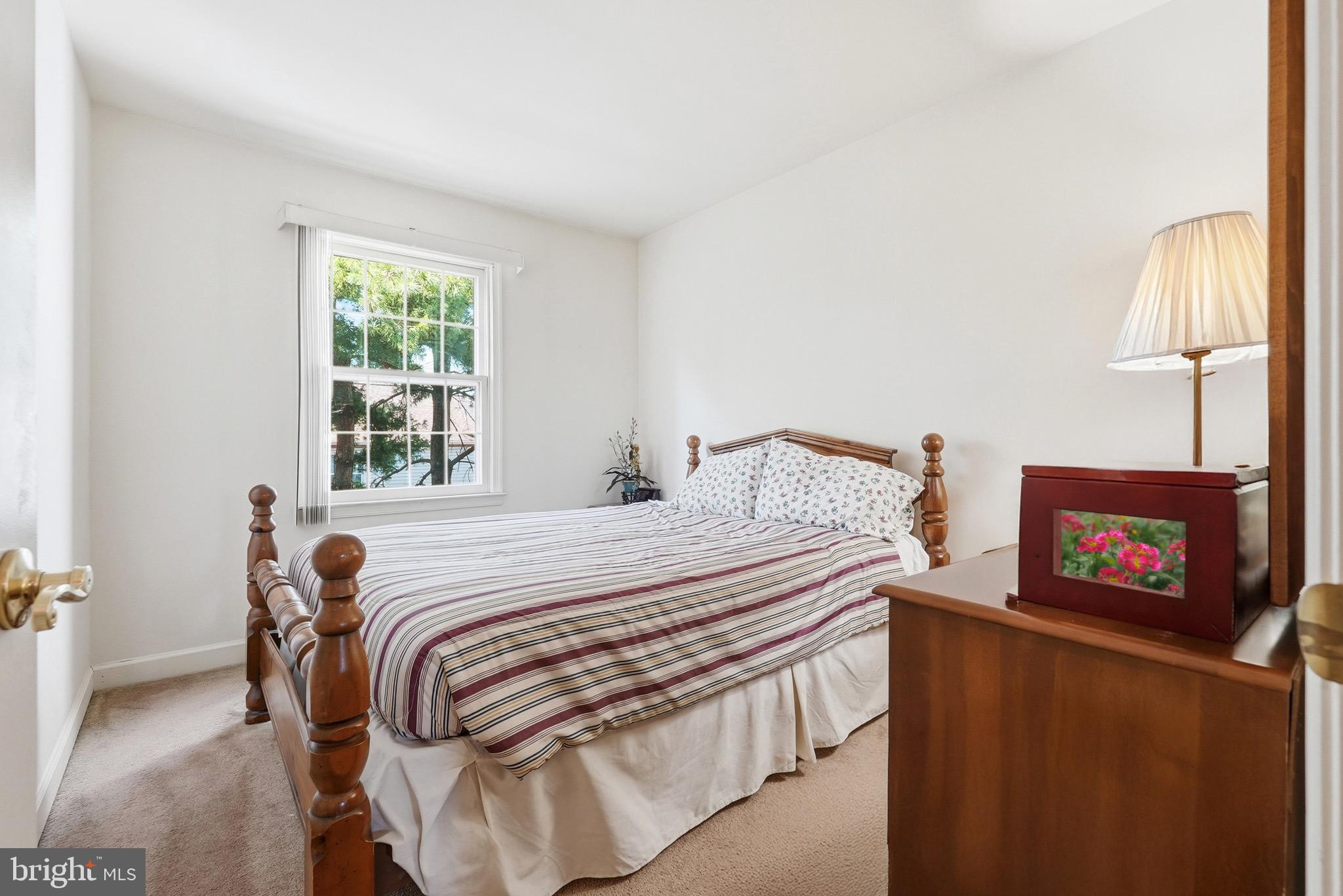 SEVEN OAKS - Residential