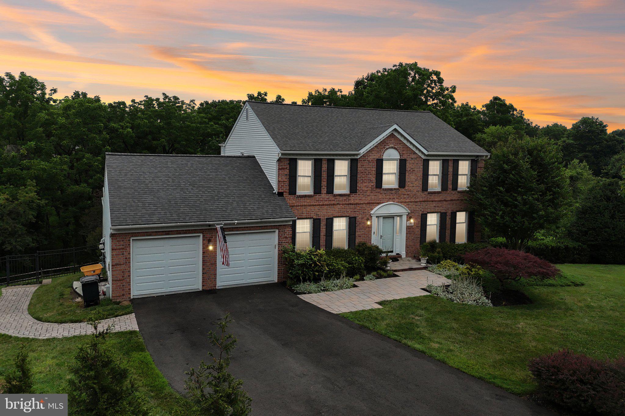 GRAY ROCK FARM - Residential