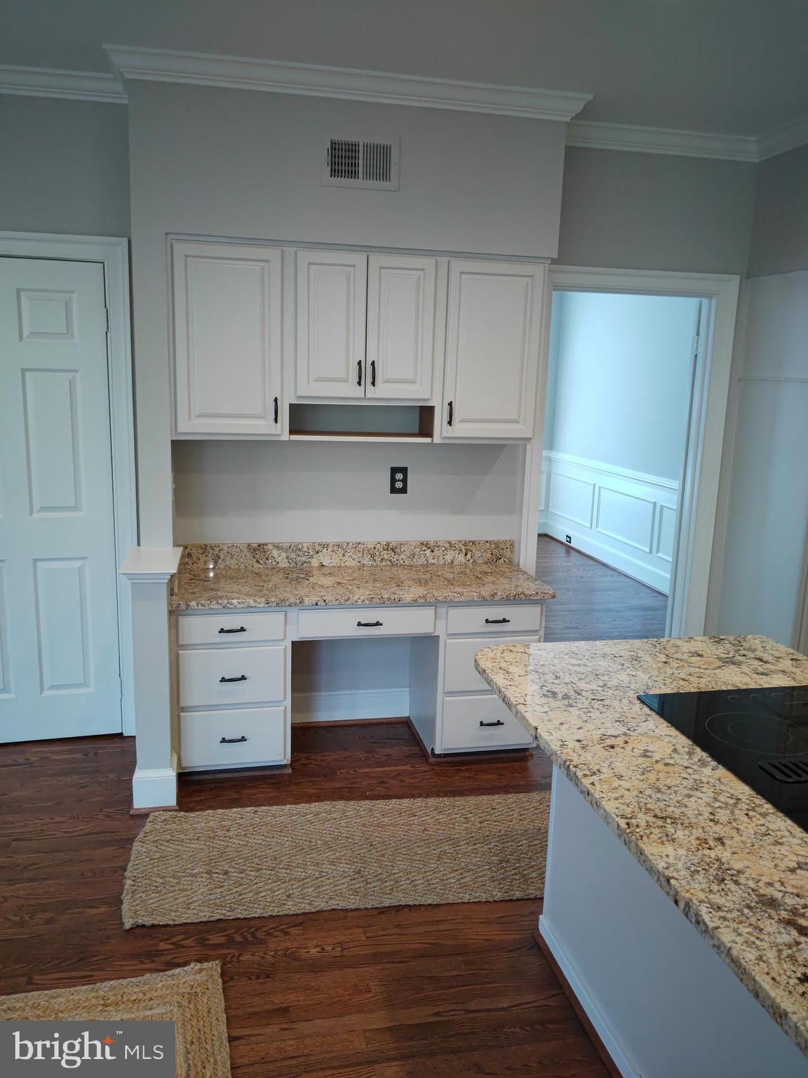 WOODLEA MANOR - Residential Lease