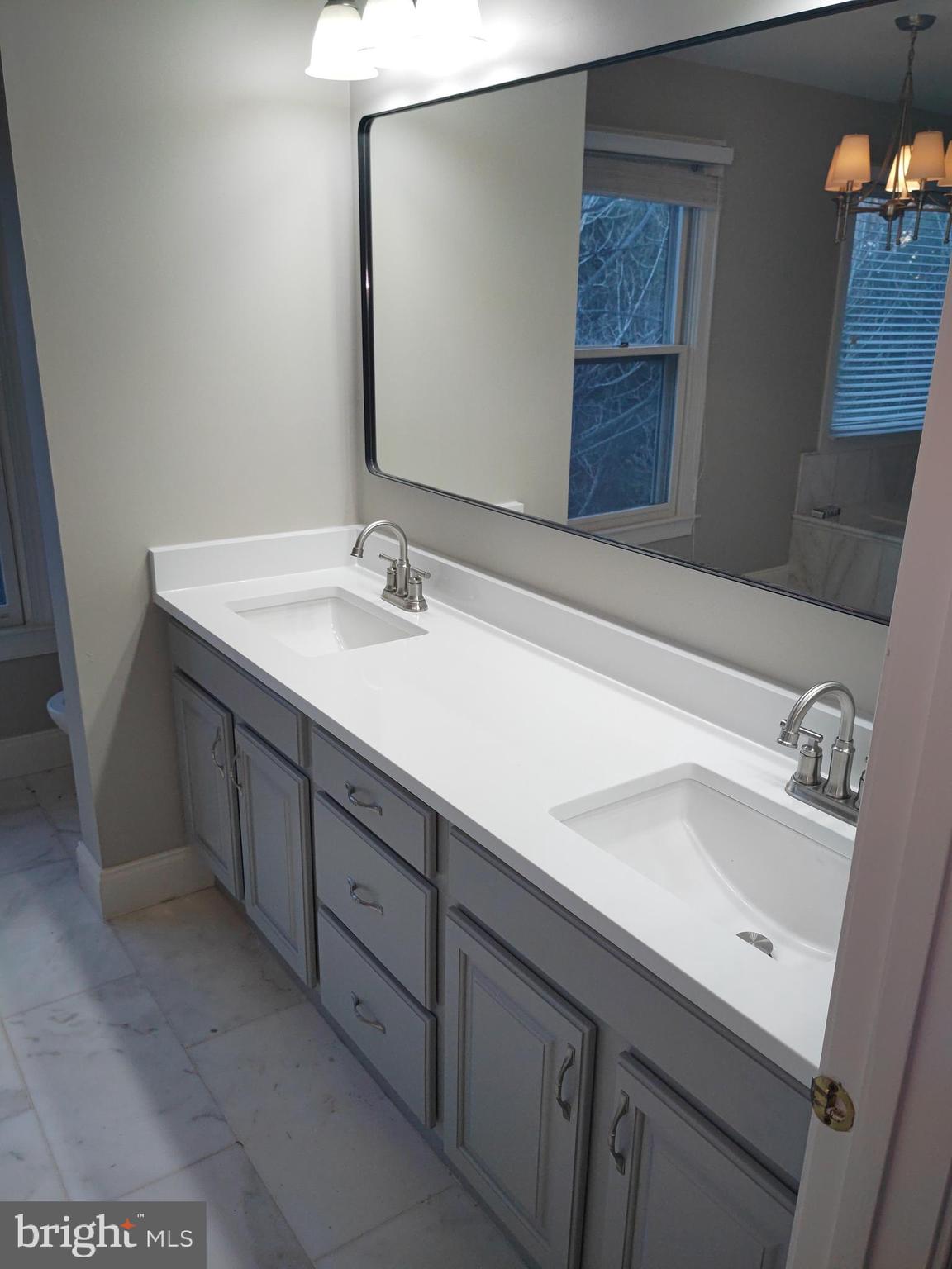 WOODLEA MANOR - Residential Lease