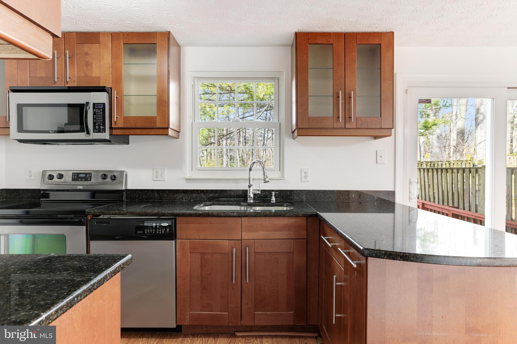 RESTON - Residential
