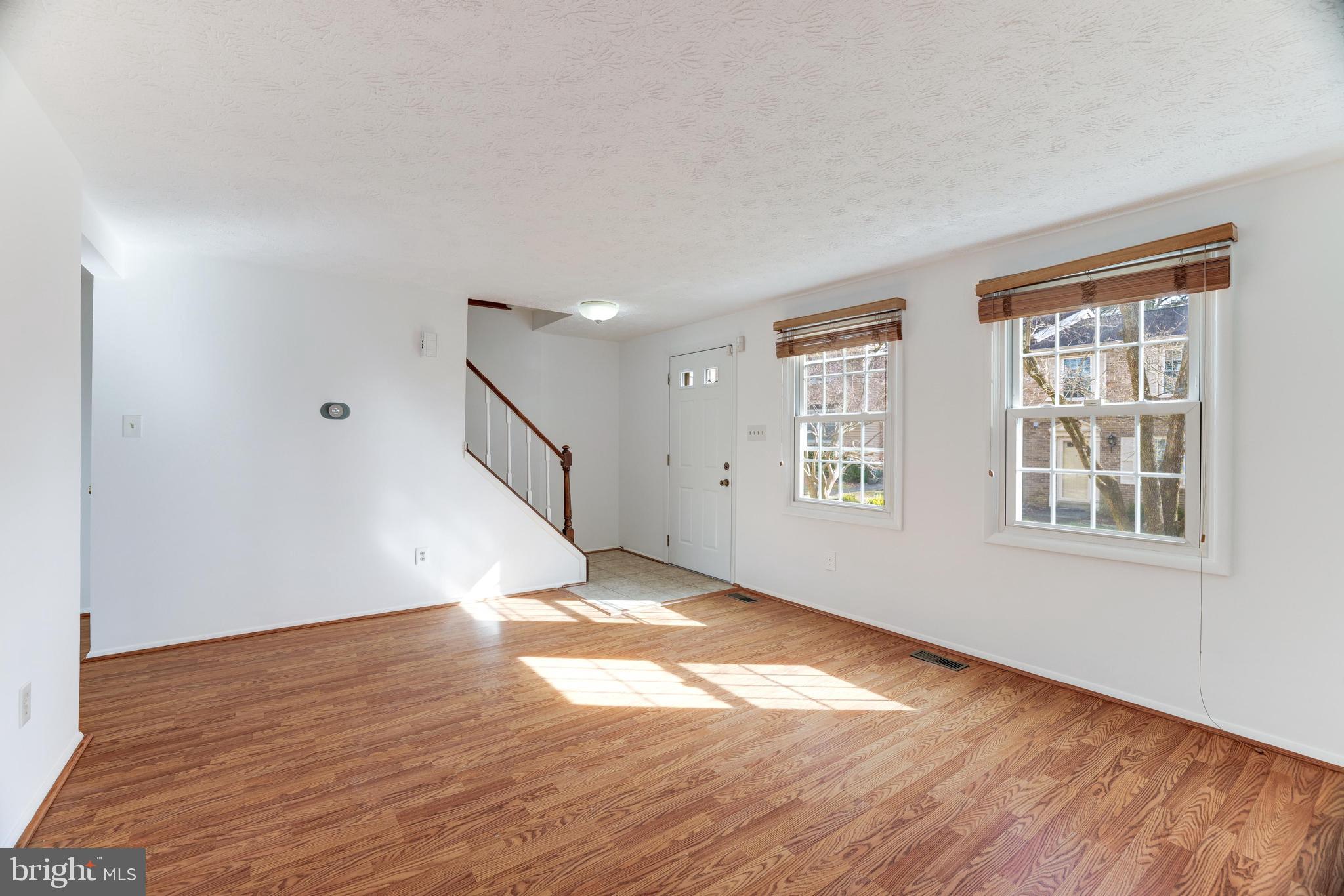 RESTON - Residential