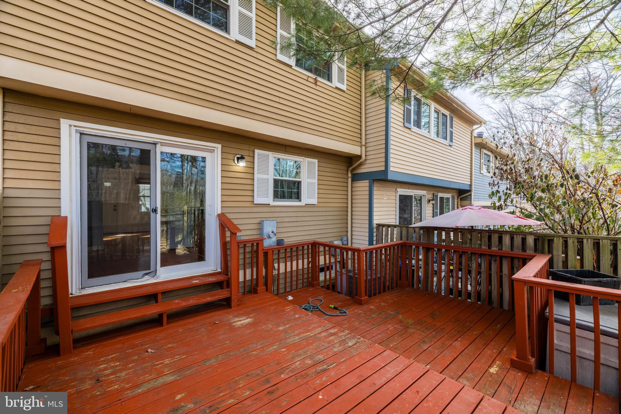 RESTON - Residential