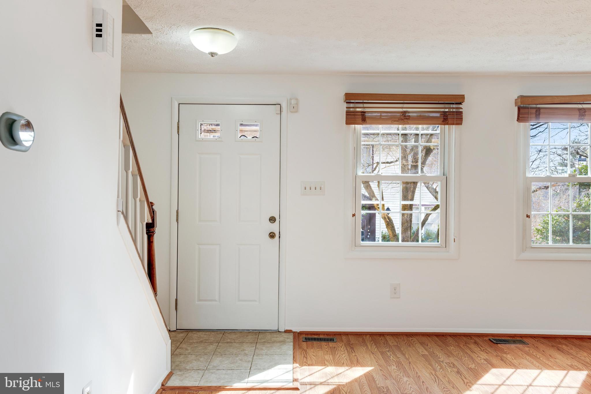 RESTON - Residential