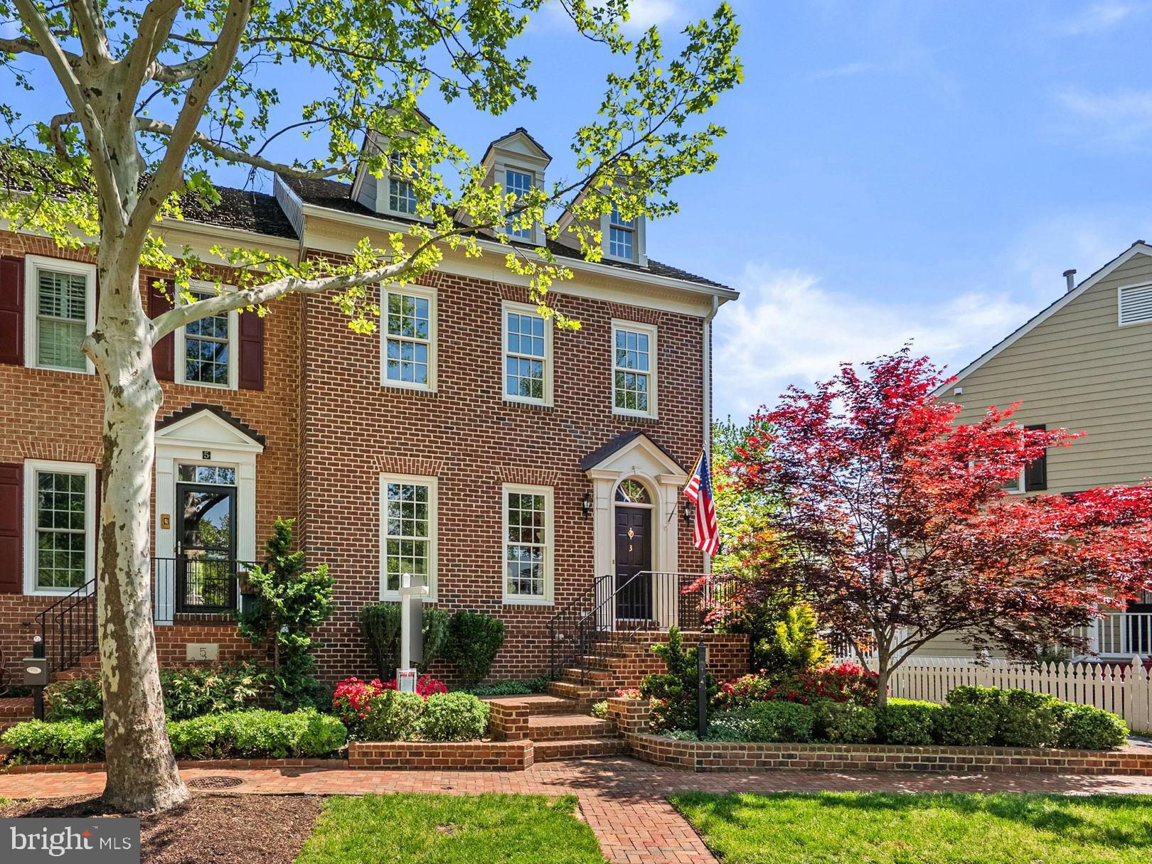 KENTLANDS - Residential