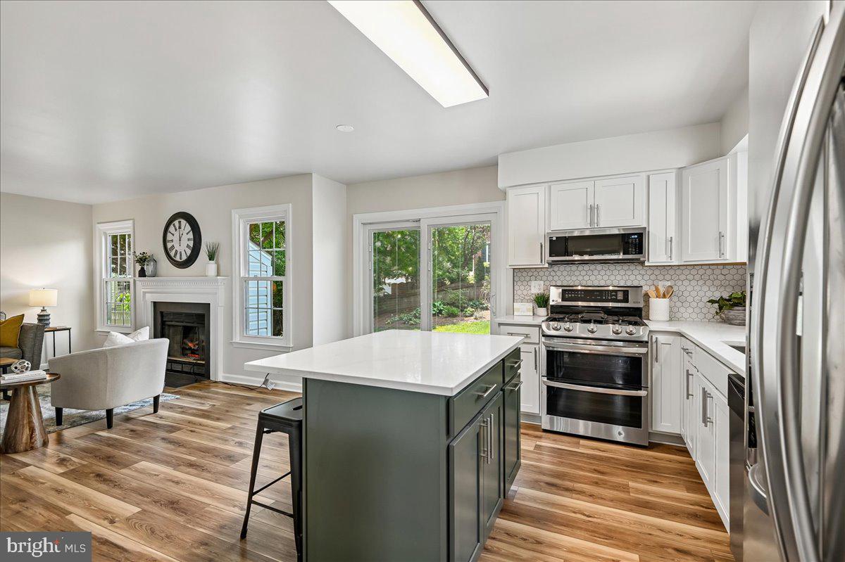 CHAPMAN FARM AT CROFTON - Residential