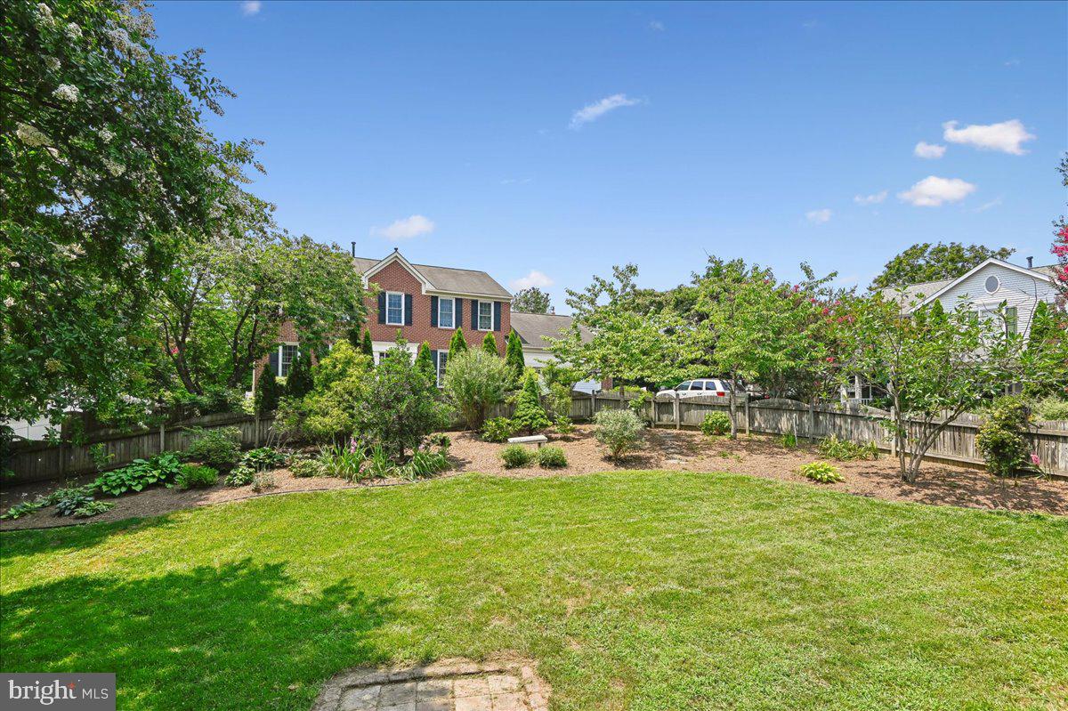 CHAPMAN FARM AT CROFTON - Residential