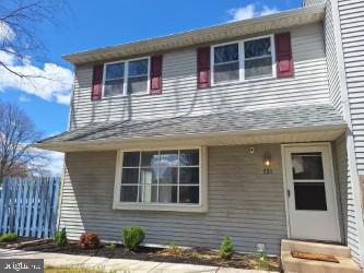 LANSDALE - Residential