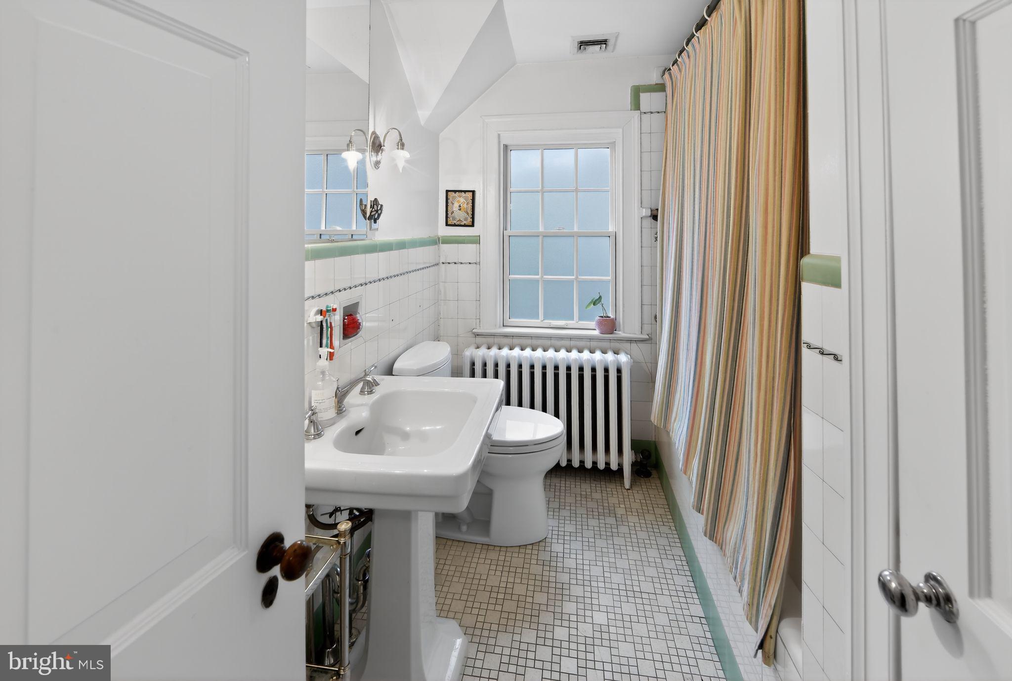 DOWNTOWN WAYNE - Residential