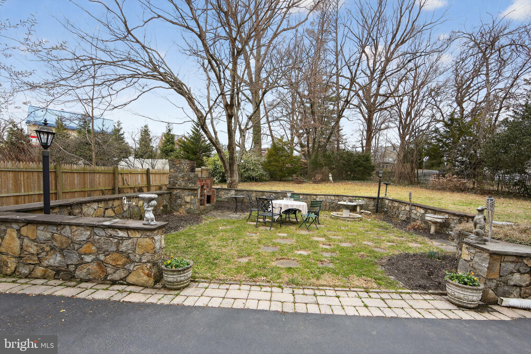 DOWNTOWN WAYNE - Residential