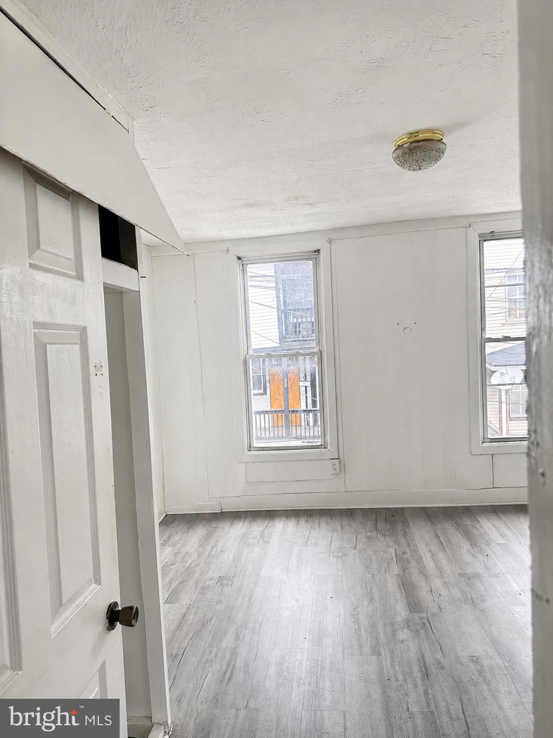 SOUTH END - Residential