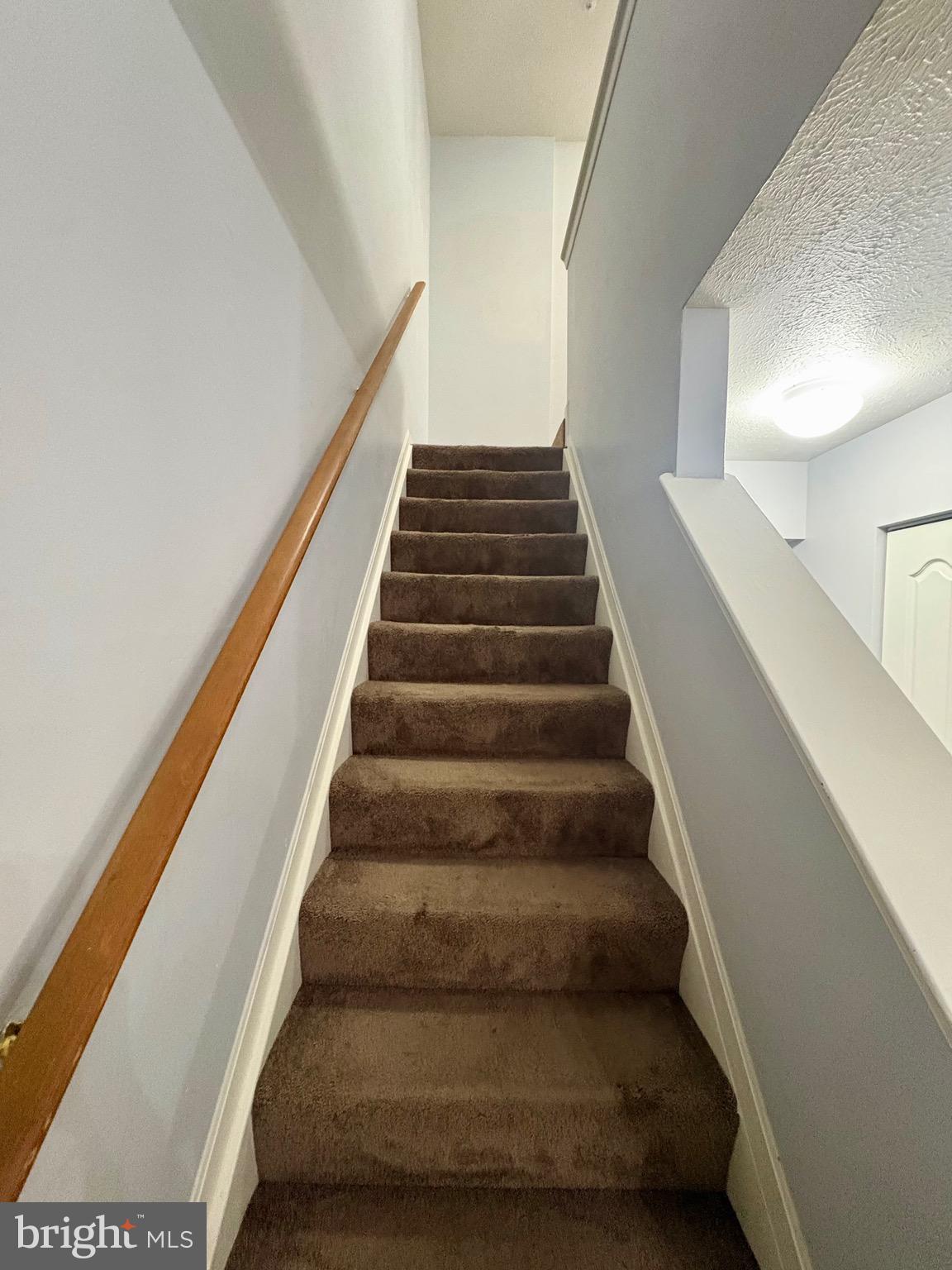 LAUREL GLEN - Residential