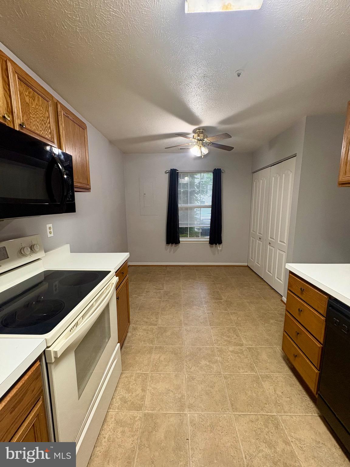LAUREL GLEN - Residential