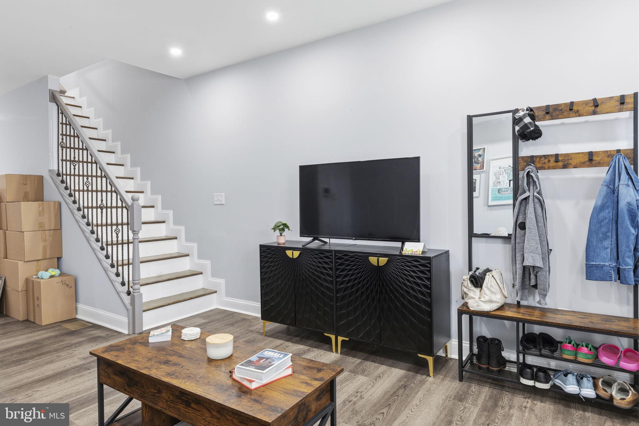 CLIFTON PARK - Residential