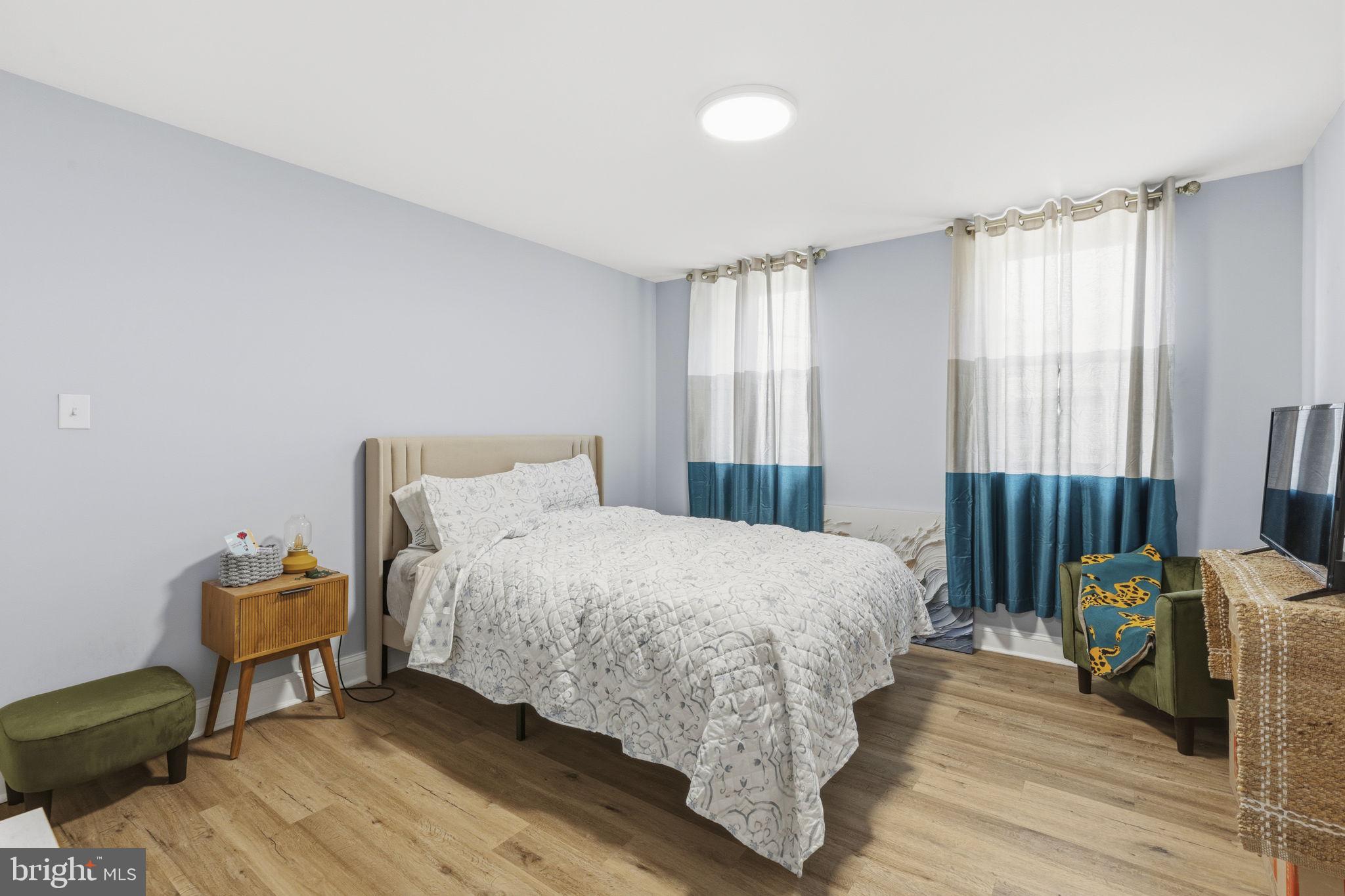 CLIFTON PARK - Residential