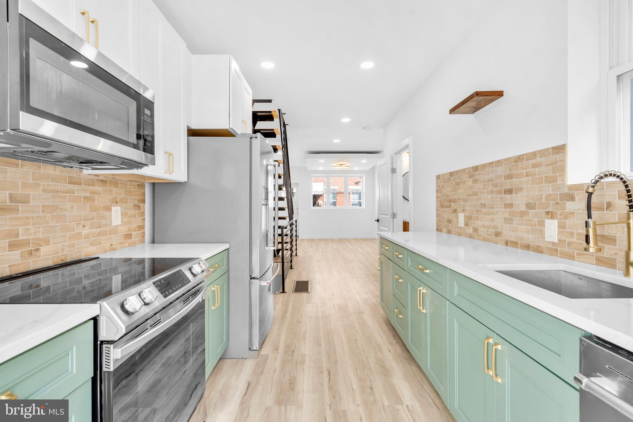 PASSYUNK SQUARE - Residential