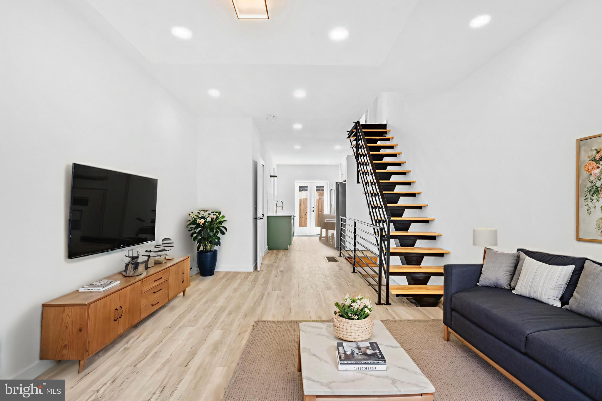 PASSYUNK SQUARE - Residential