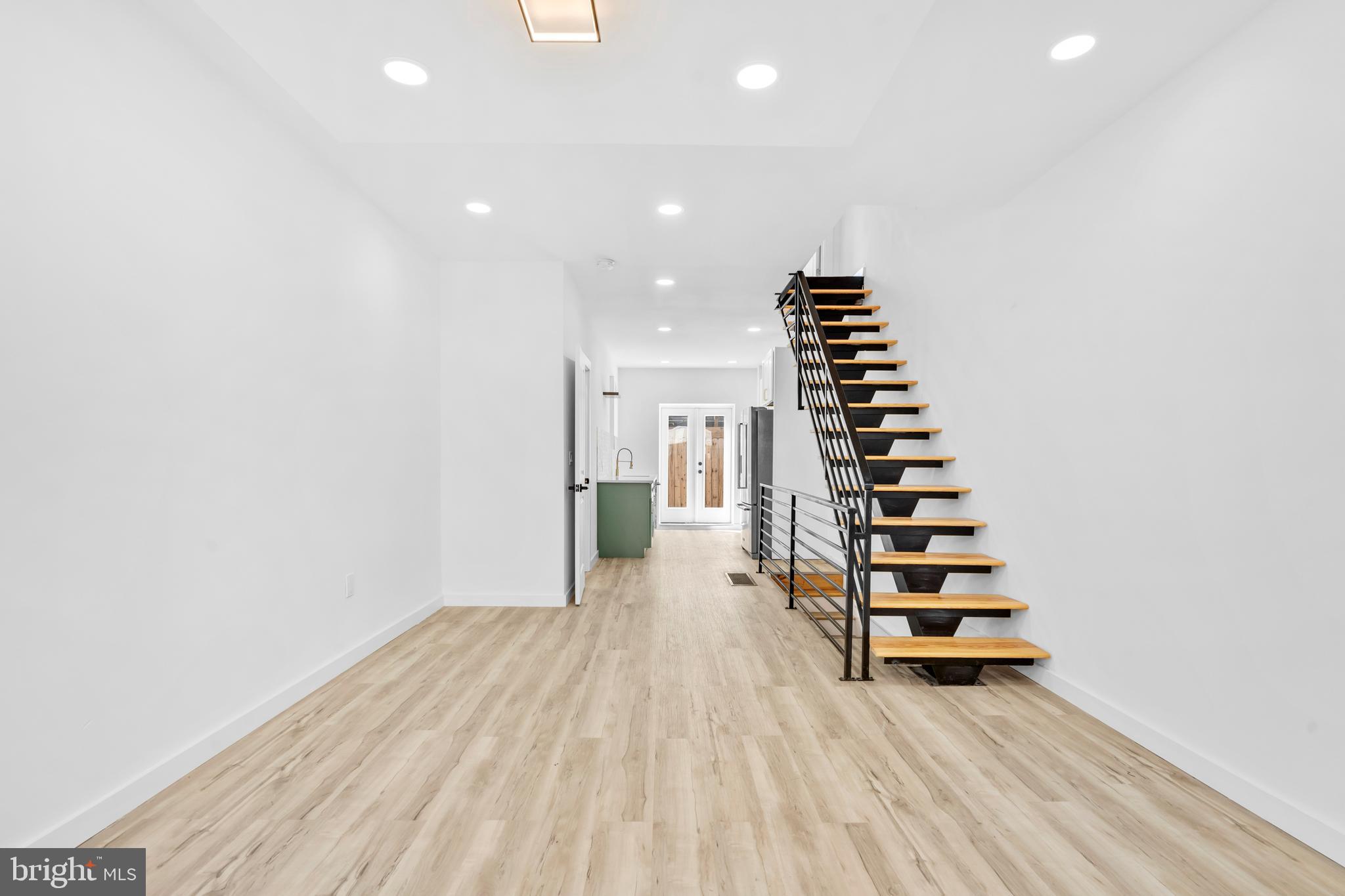 PASSYUNK SQUARE - Residential