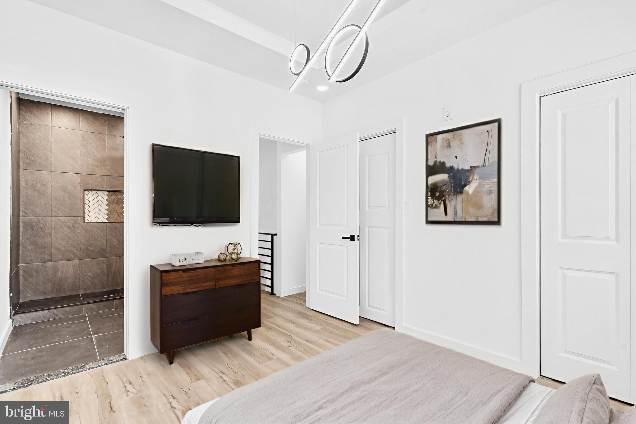 PASSYUNK SQUARE - Residential