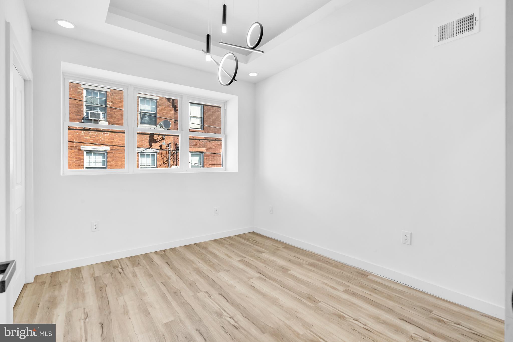PASSYUNK SQUARE - Residential
