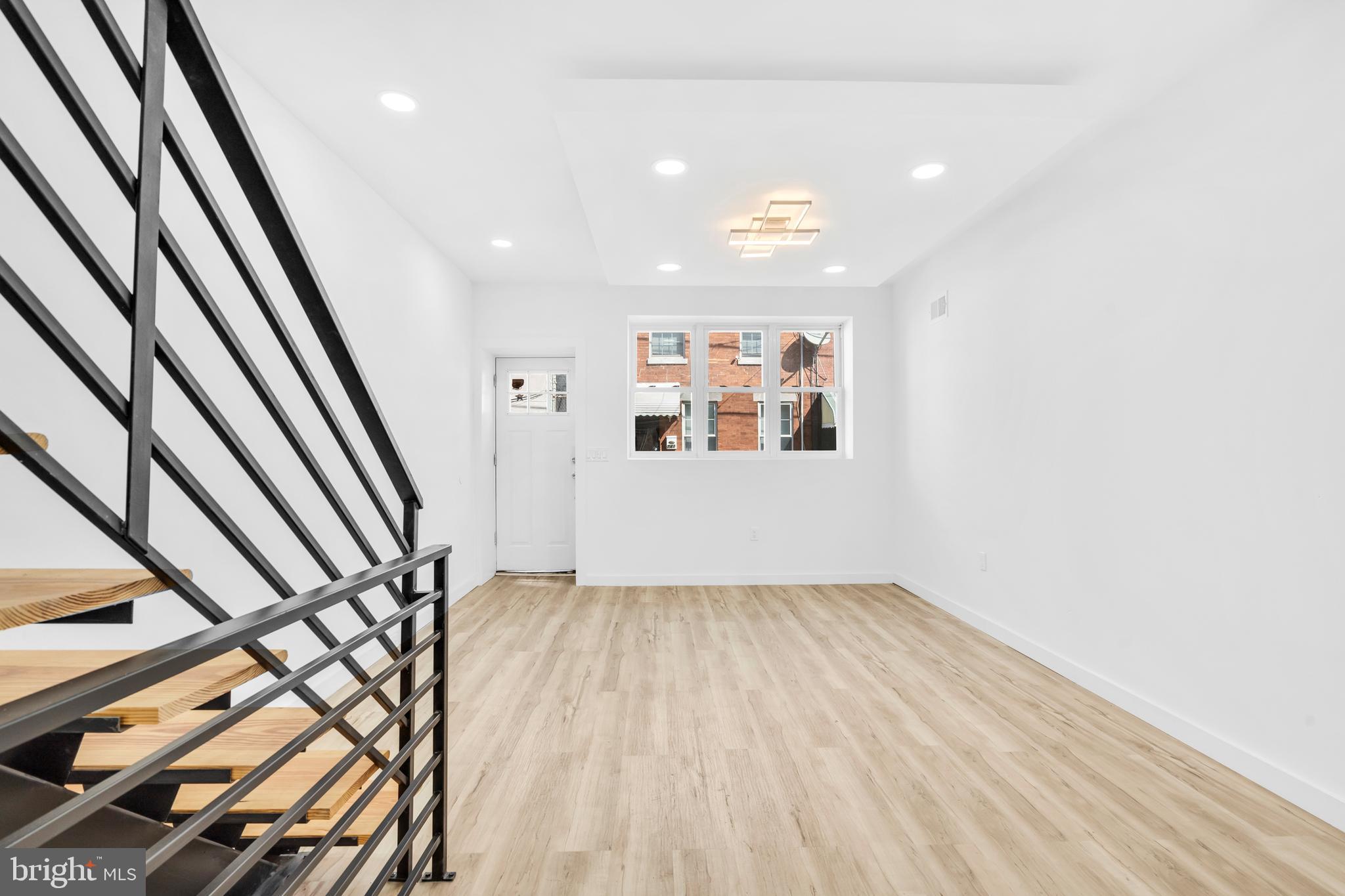 PASSYUNK SQUARE - Residential