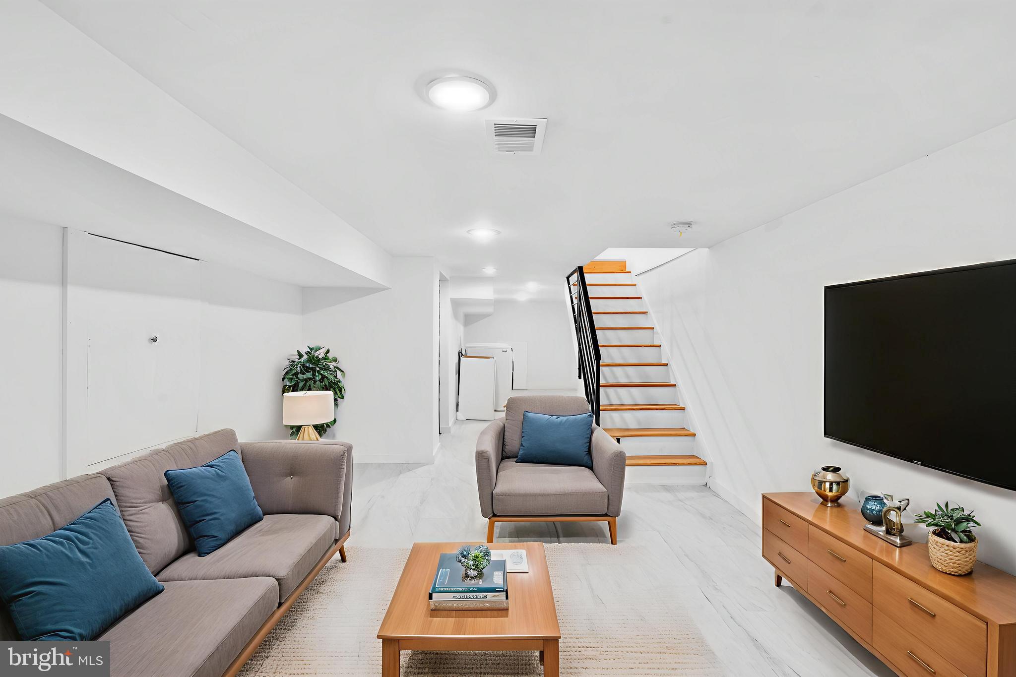 PASSYUNK SQUARE - Residential