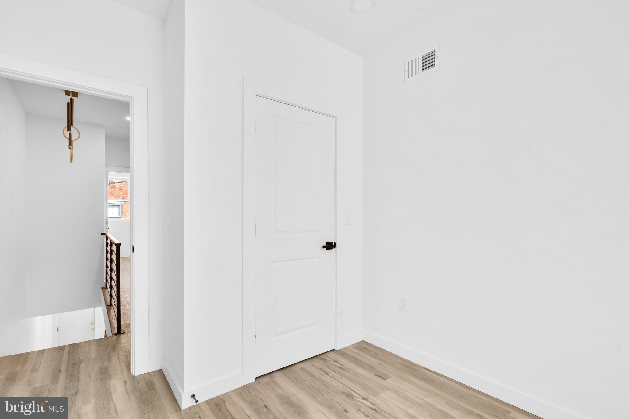 PASSYUNK SQUARE - Residential