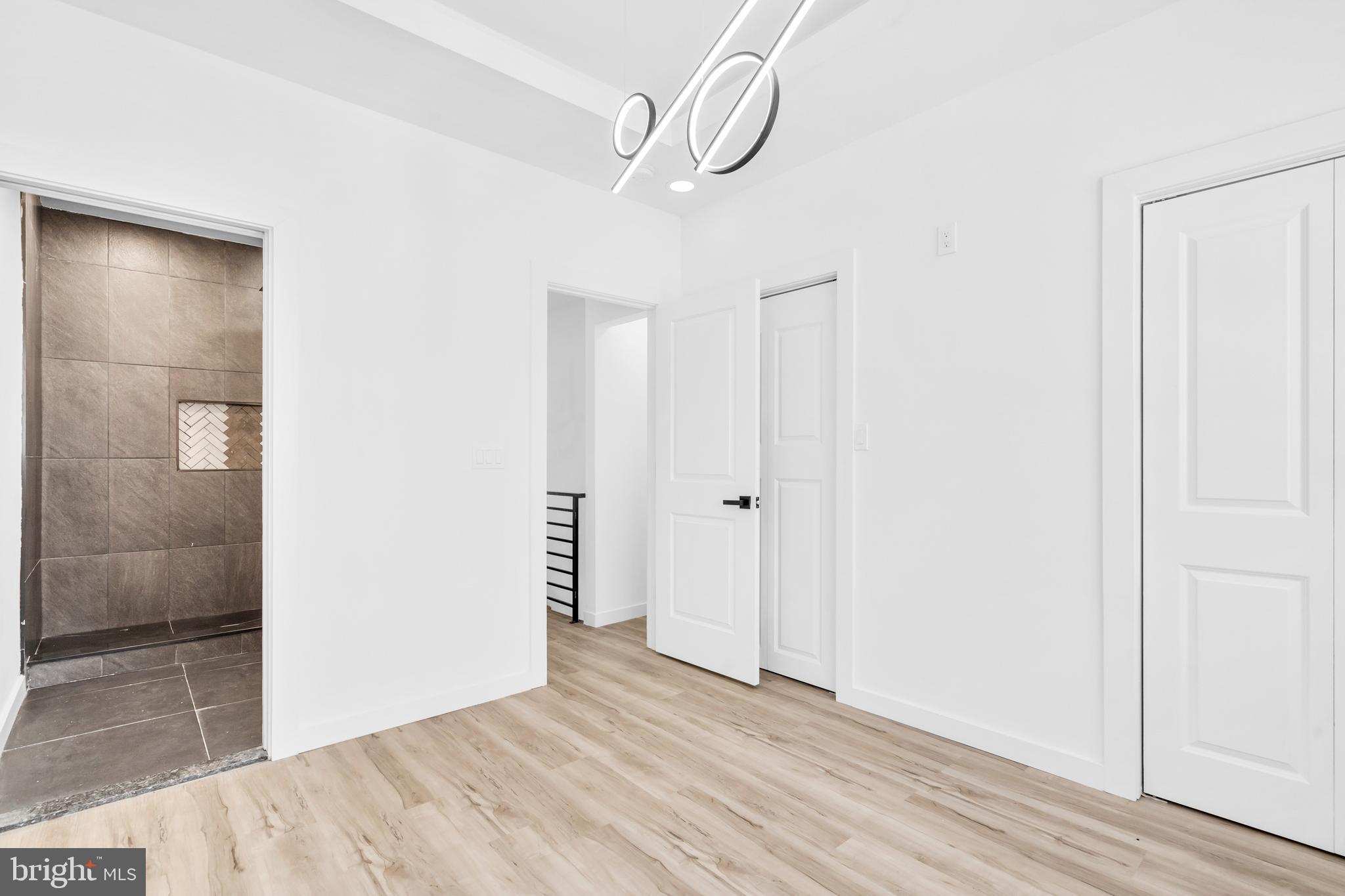 PASSYUNK SQUARE - Residential