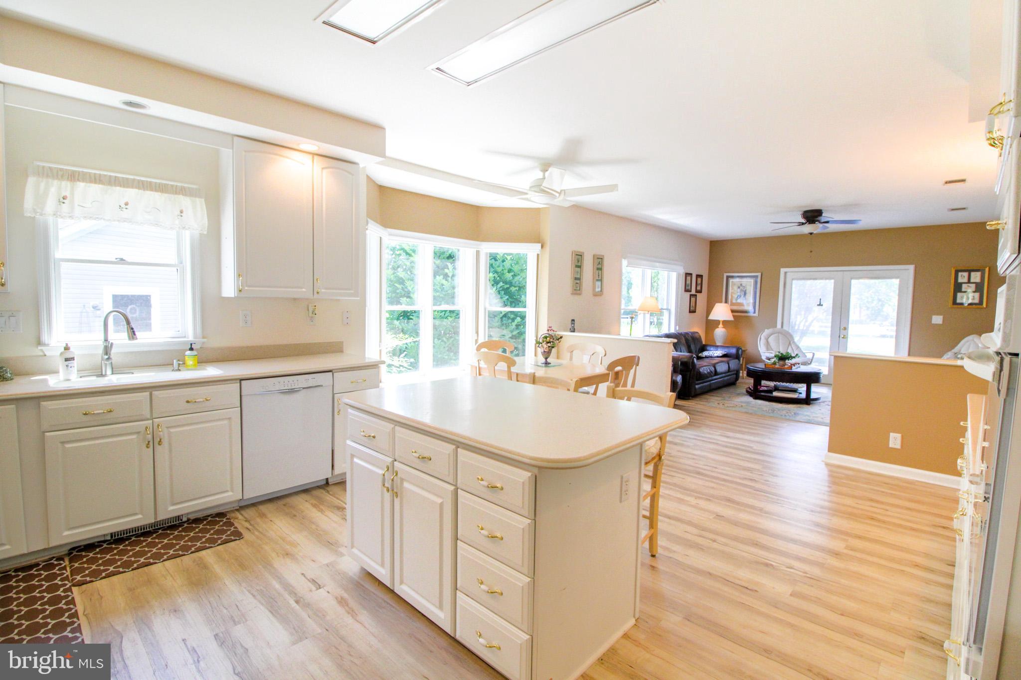 BAYWOOD - Residential