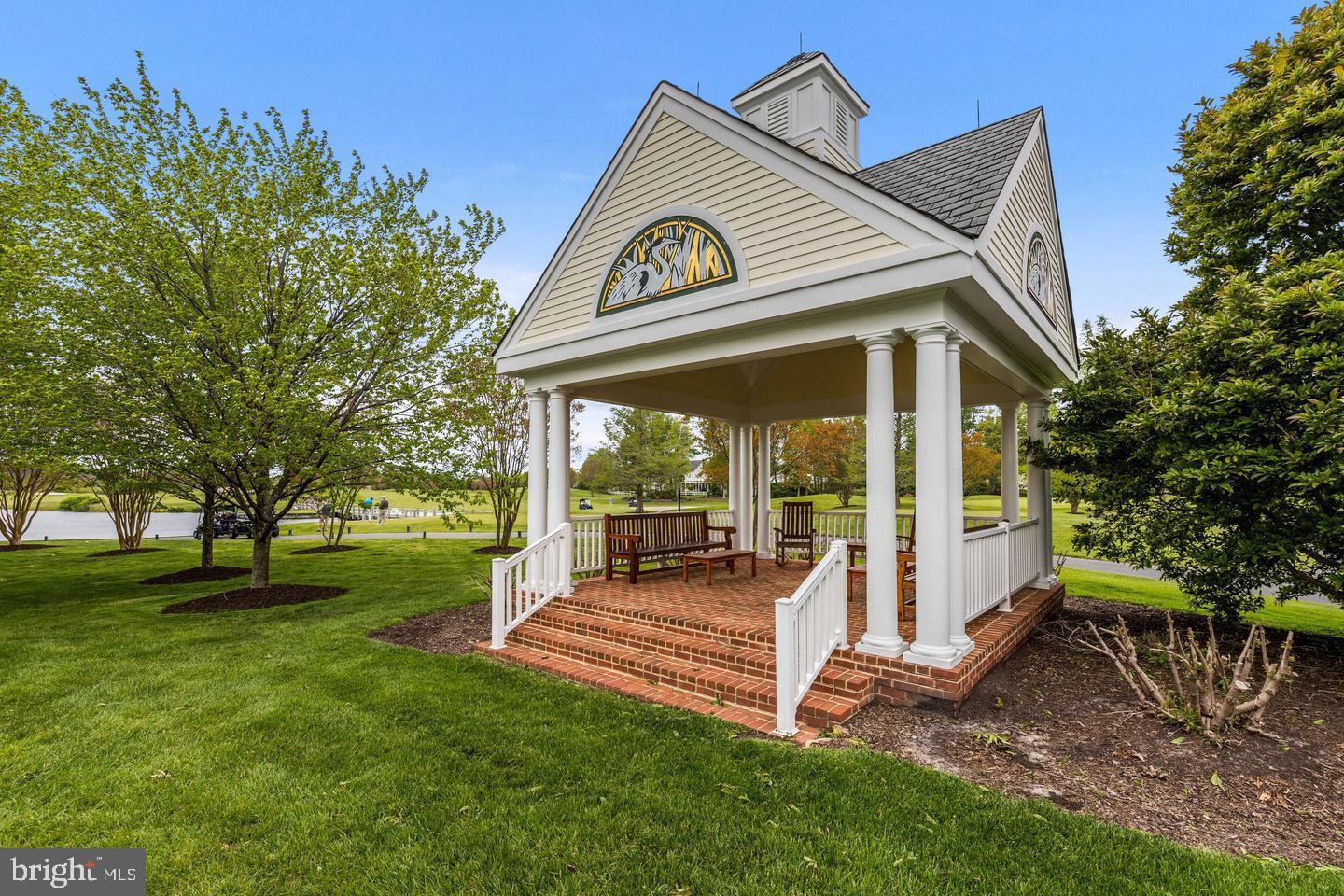 BAYWOOD - Residential