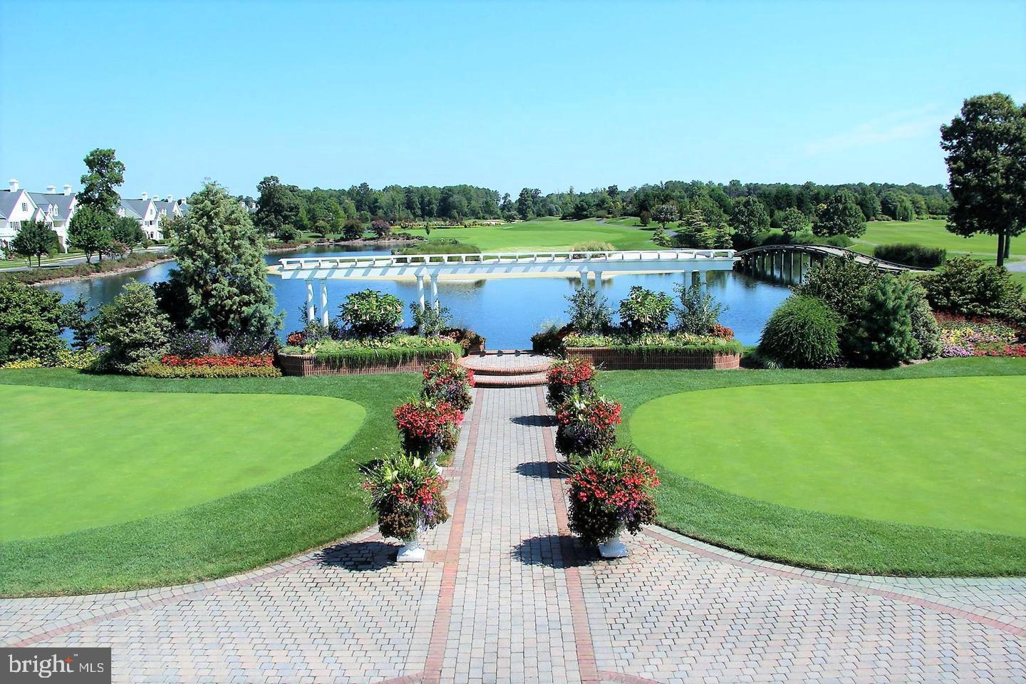 BAYWOOD - Residential