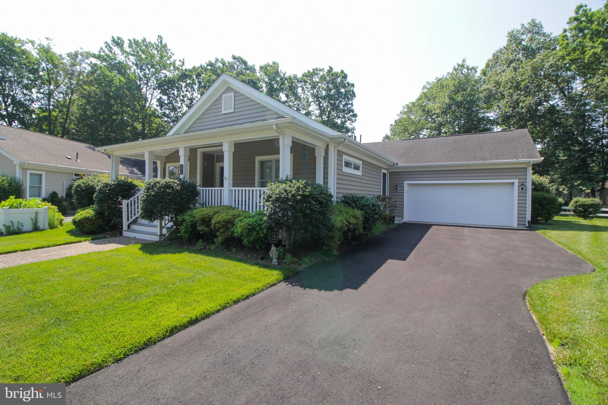 BAYWOOD - Residential
