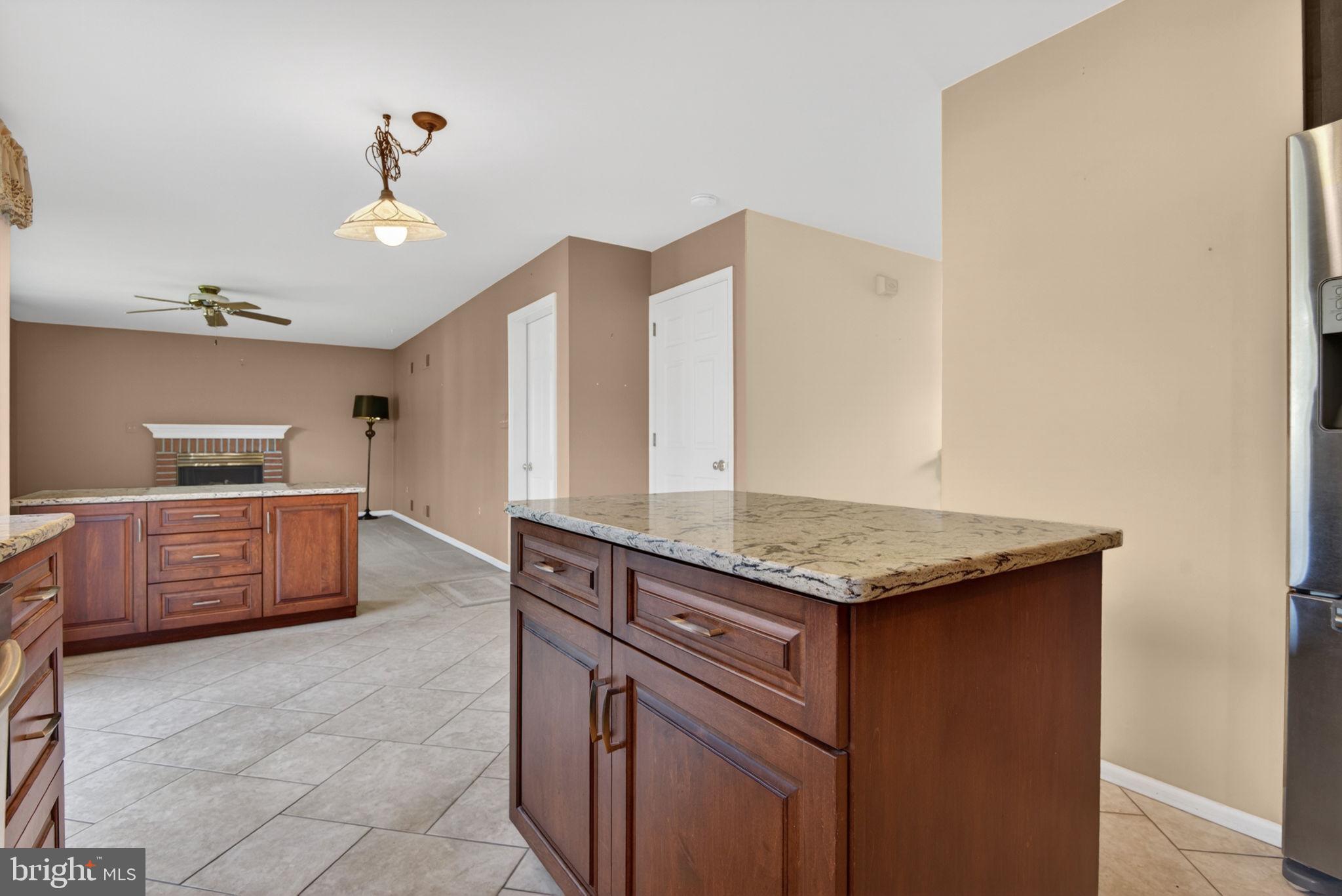 THE OAKS - Residential