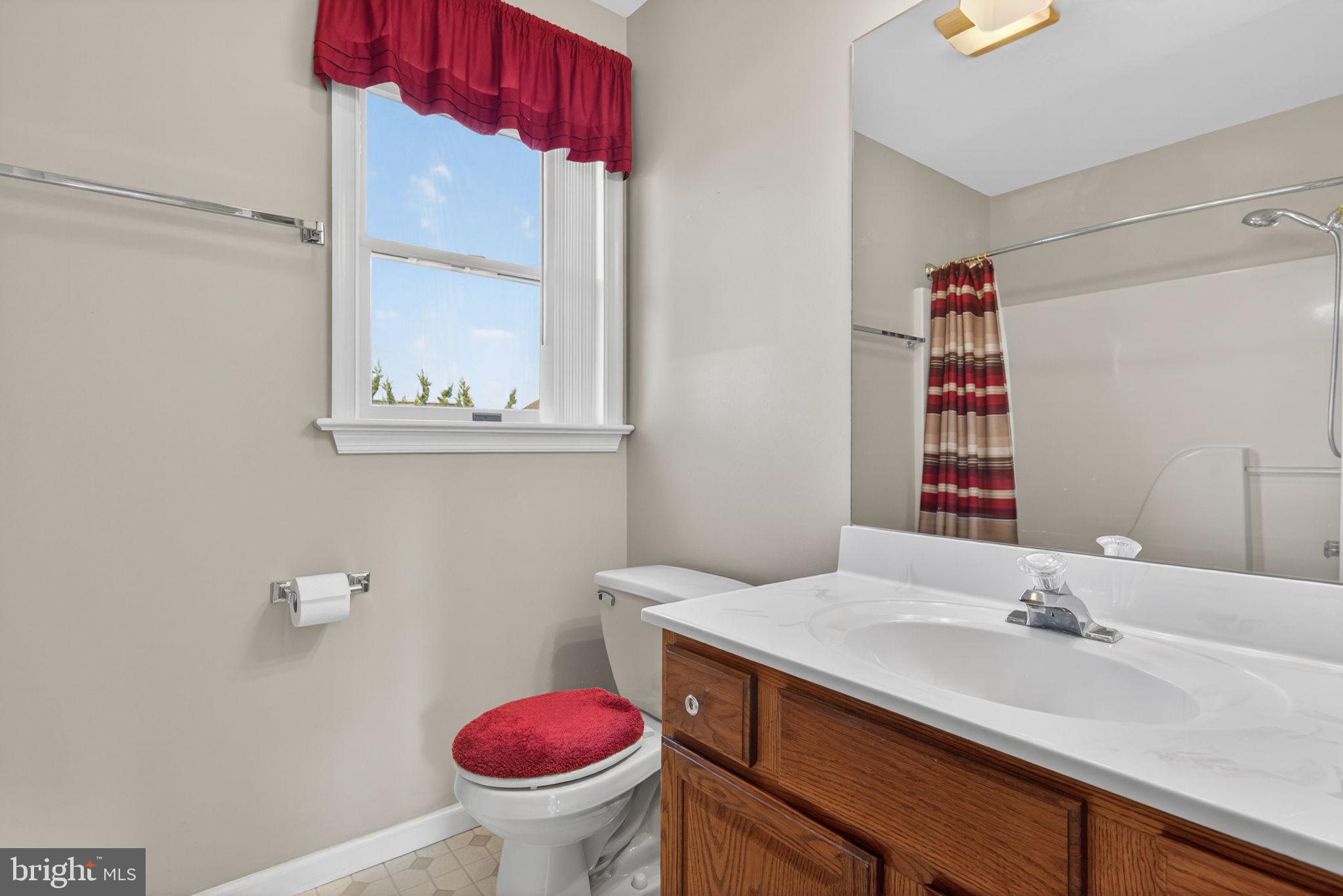 THE OAKS - Residential