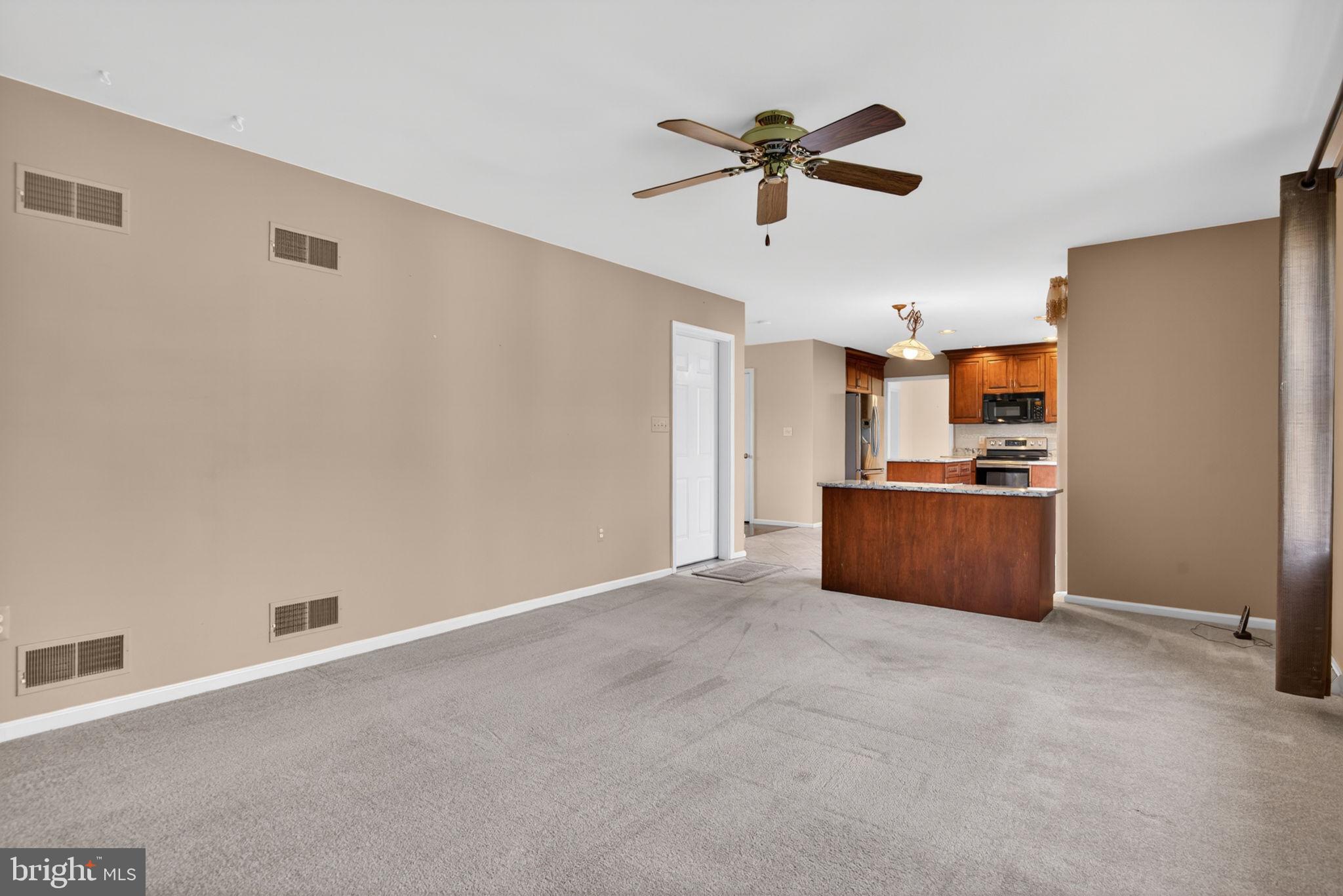 THE OAKS - Residential