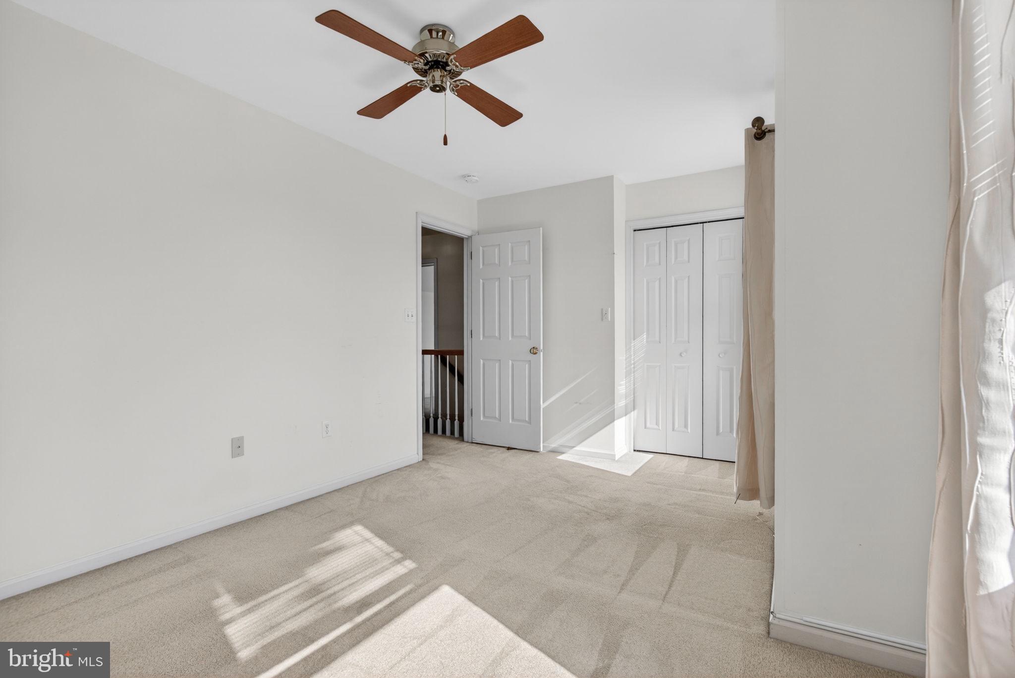 THE OAKS - Residential