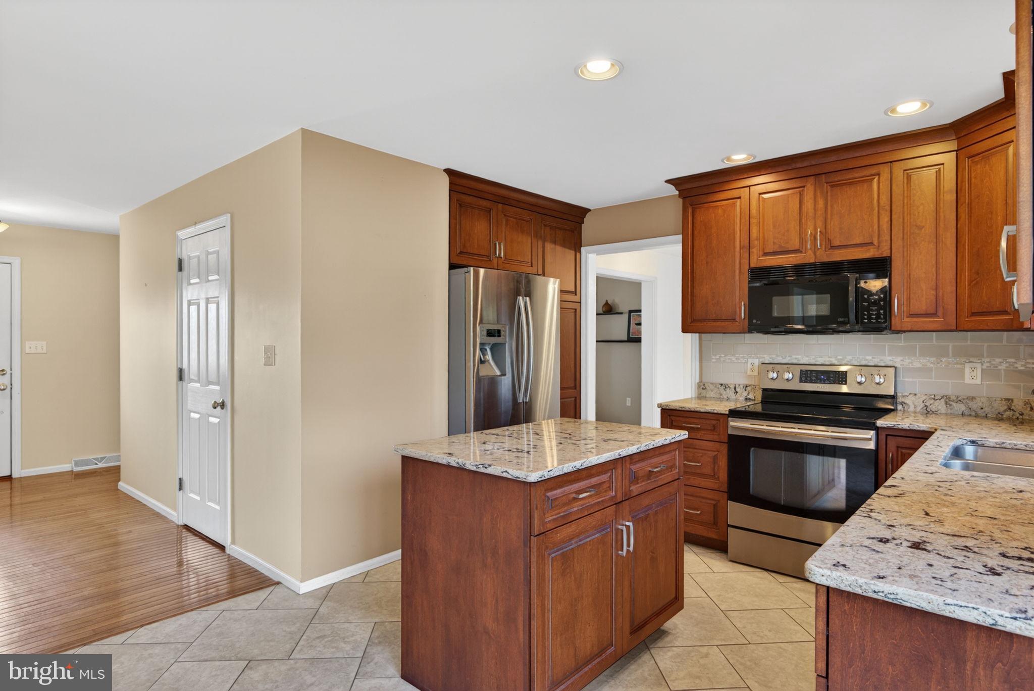 THE OAKS - Residential