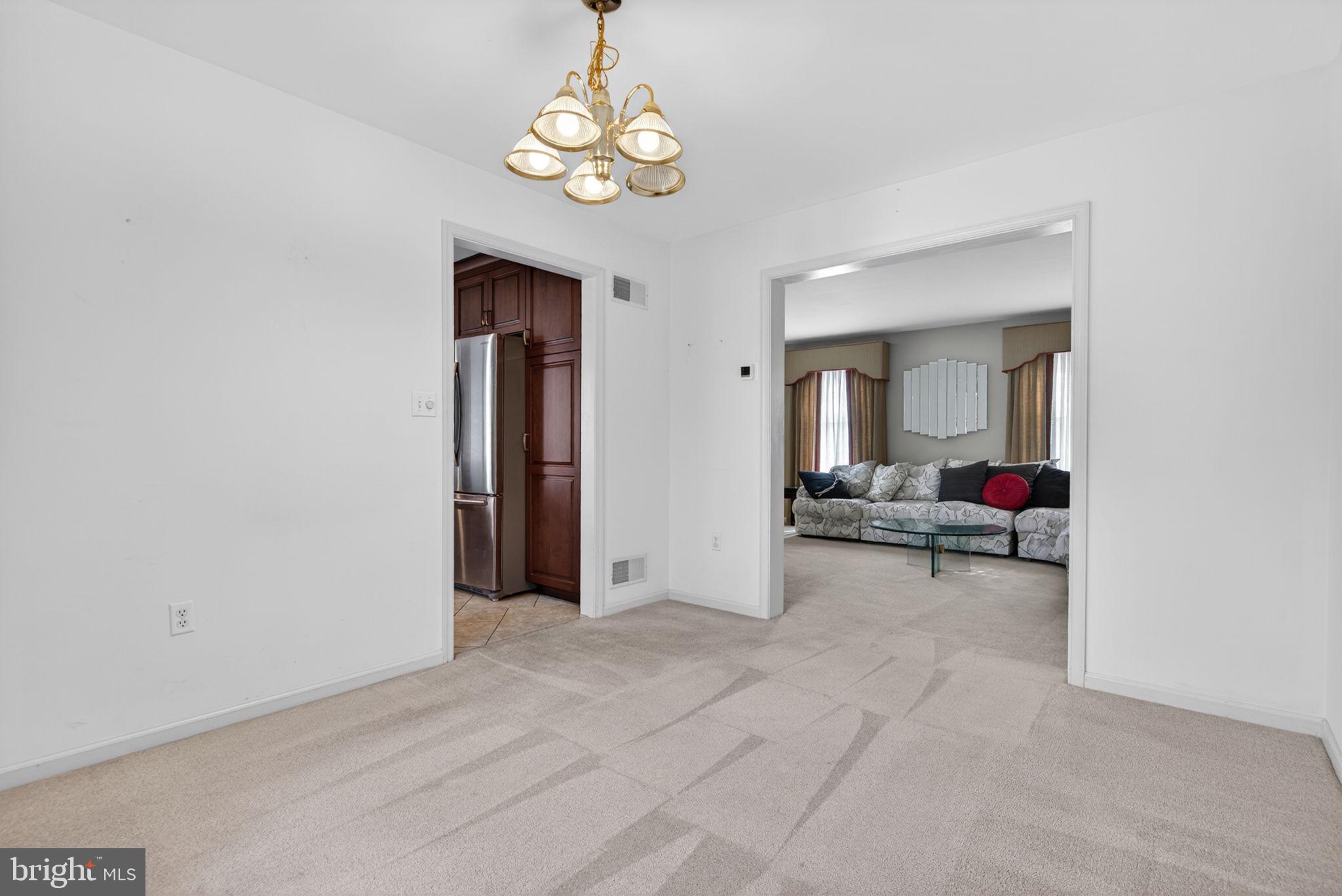 THE OAKS - Residential