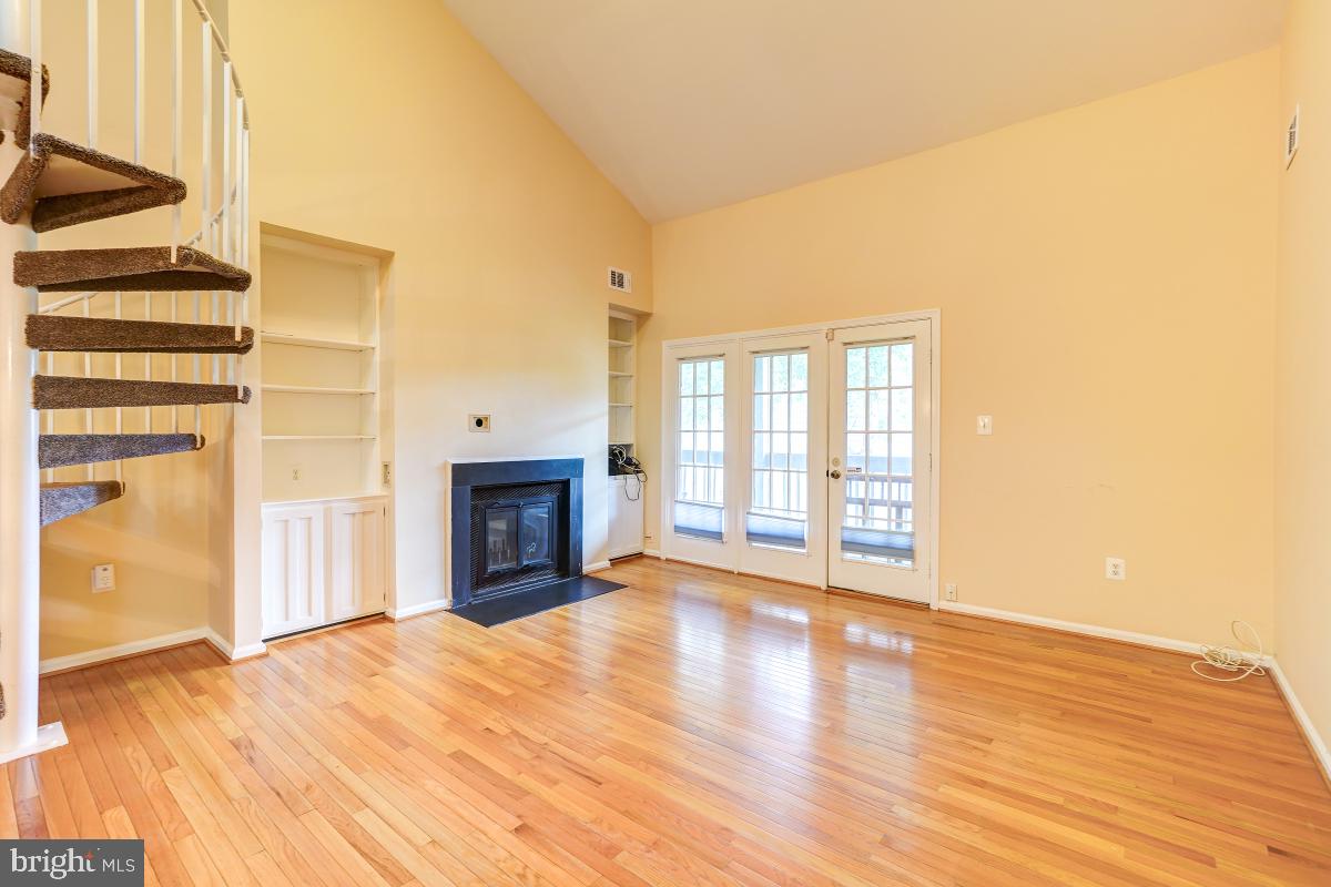 WATERS HOUSE - Residential Lease