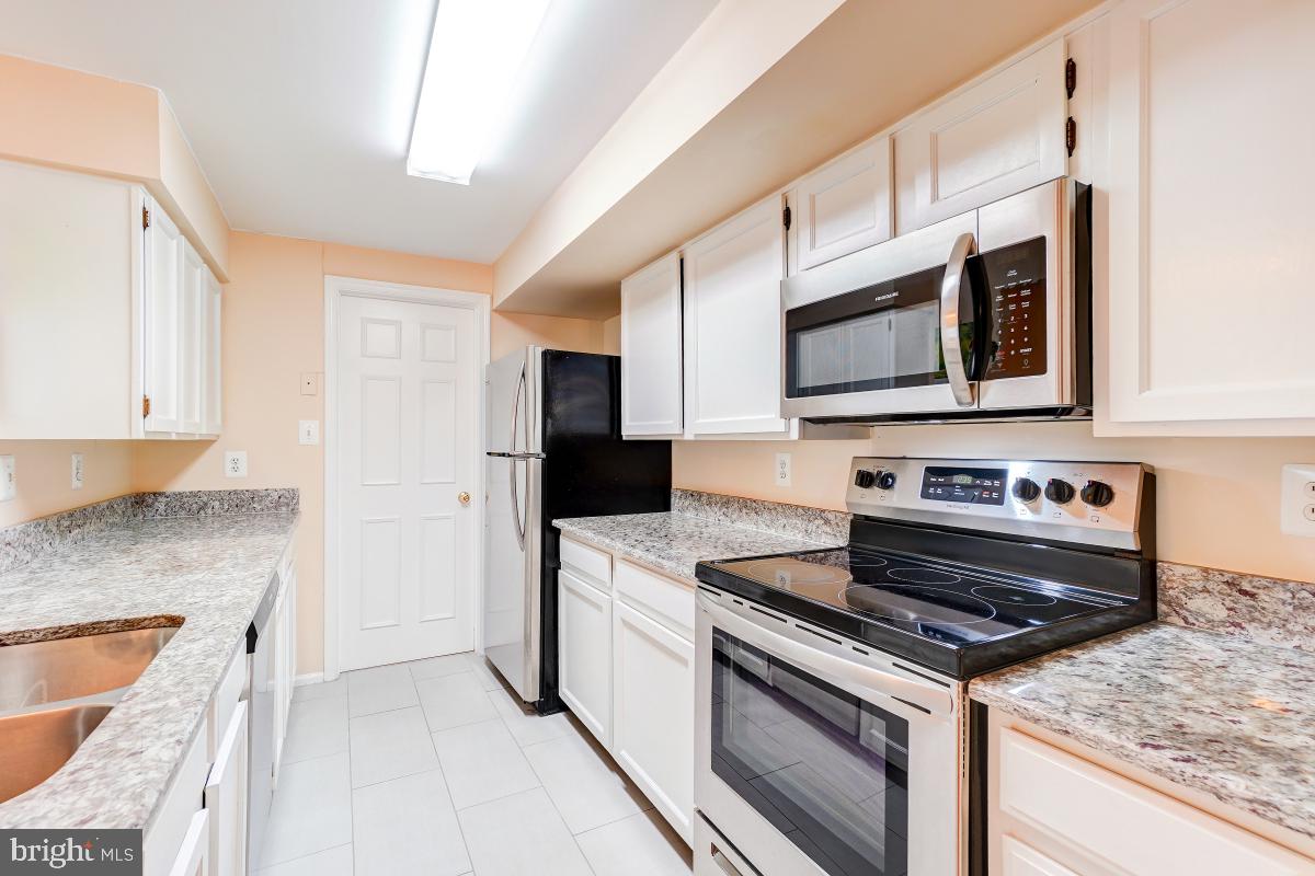 WATERS HOUSE - Residential Lease
