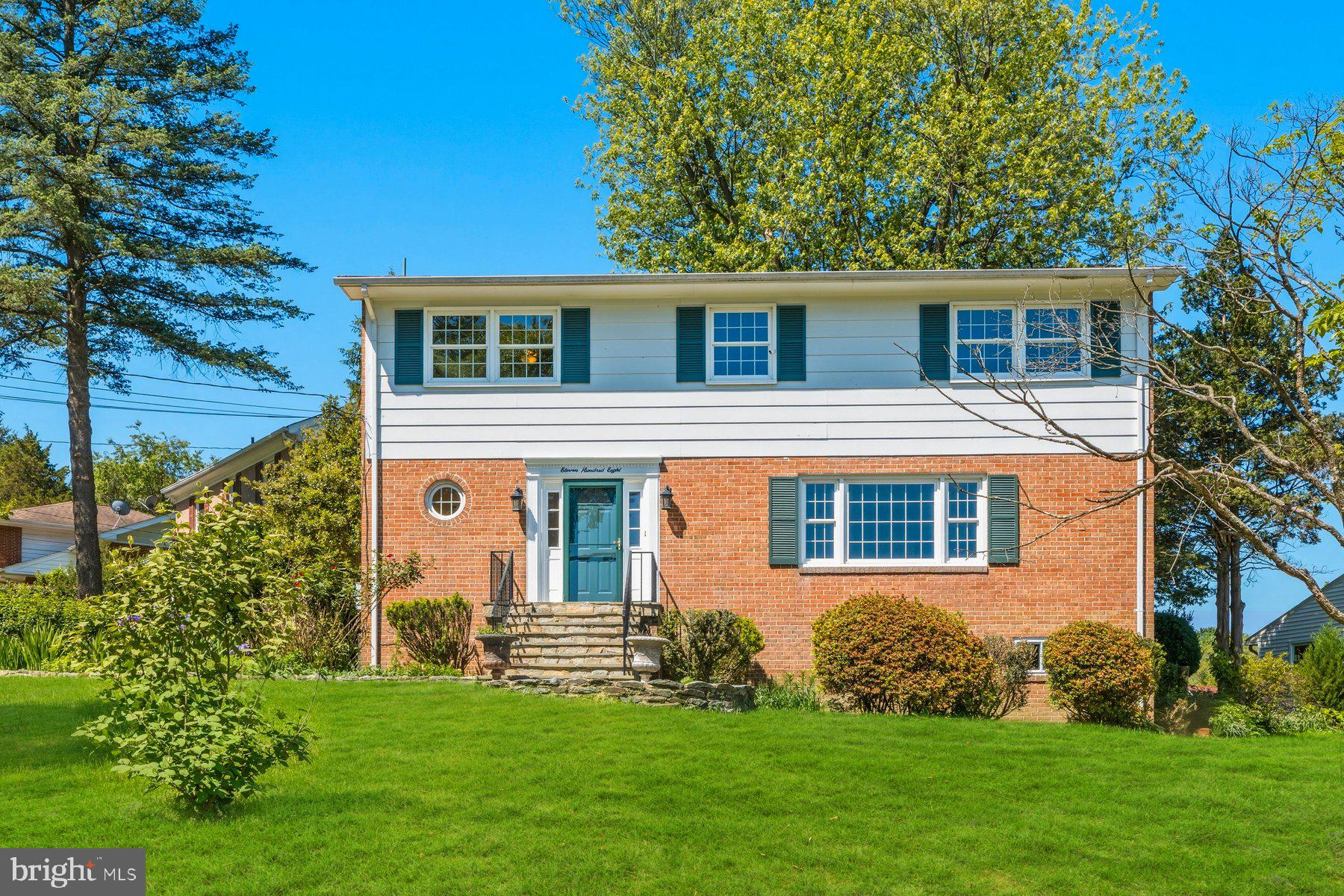 SPRINGBROOK MANOR - Residential