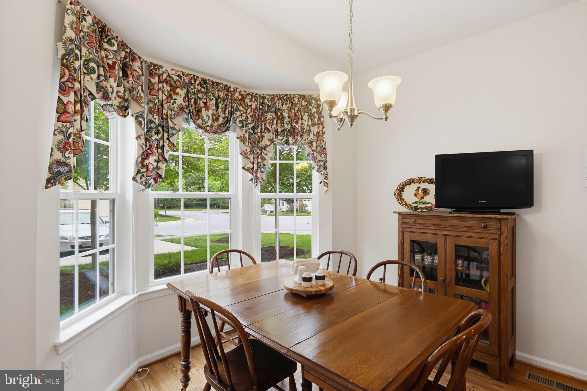 HEARTHSTONE AT VILLAGE CREST CONDOMINIUMS - Residential
