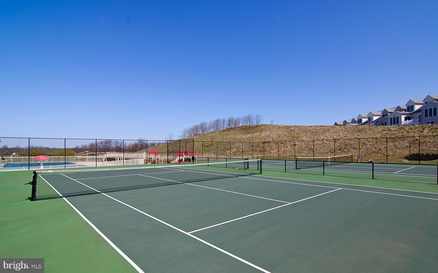 HEARTHSTONE AT VILLAGE CREST CONDOMINIUMS - Residential