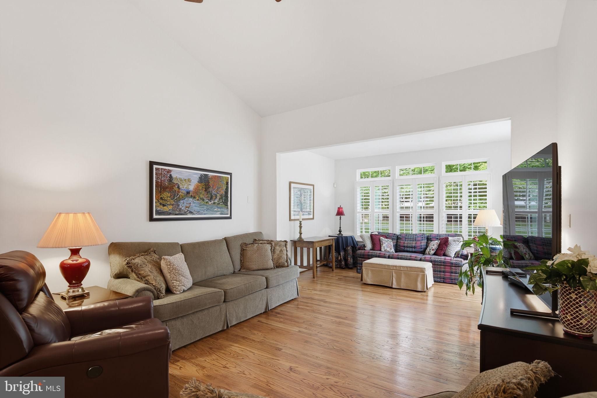 HEARTHSTONE AT VILLAGE CREST CONDOMINIUMS - Residential