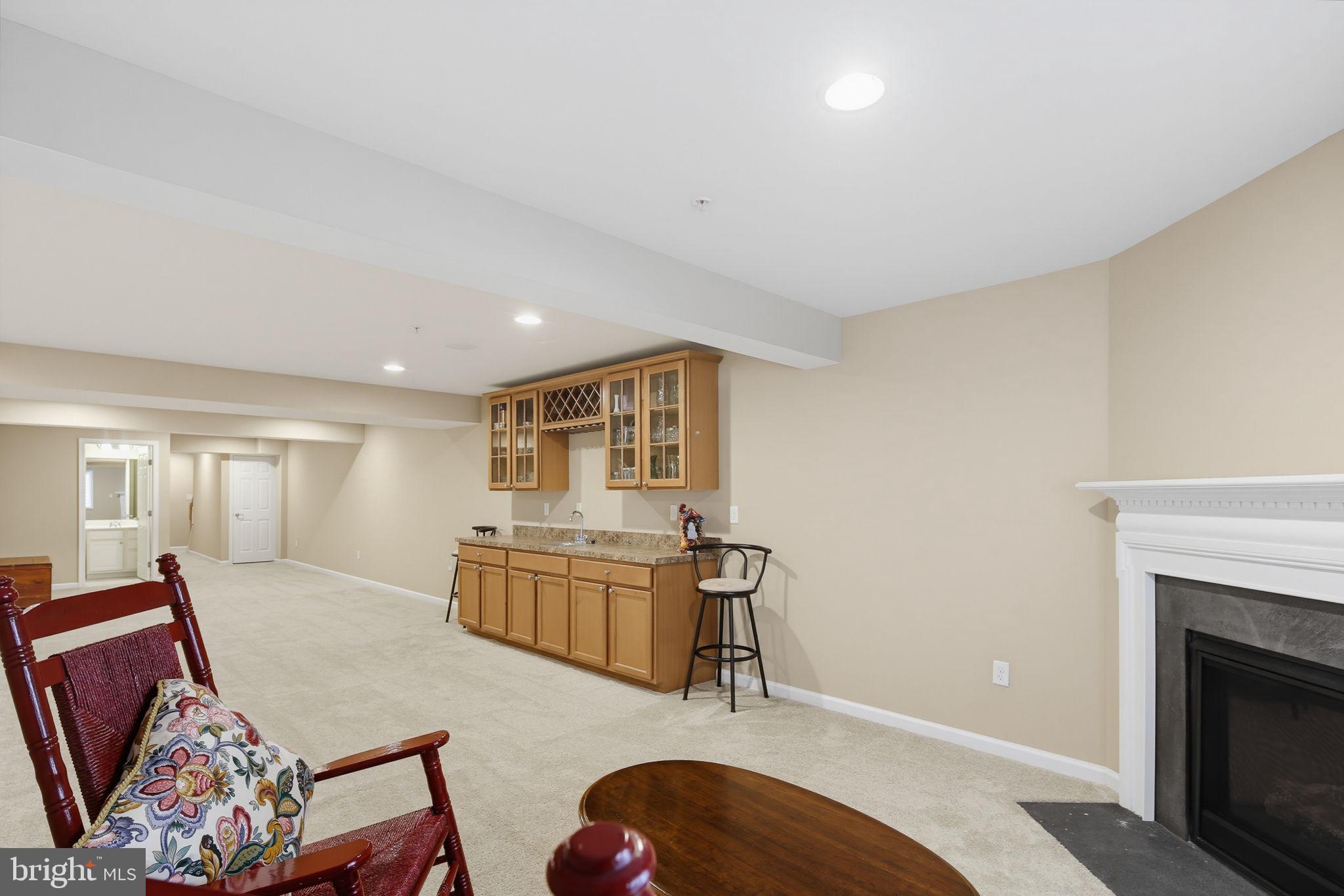 HEARTHSTONE AT VILLAGE CREST CONDOMINIUMS - Residential