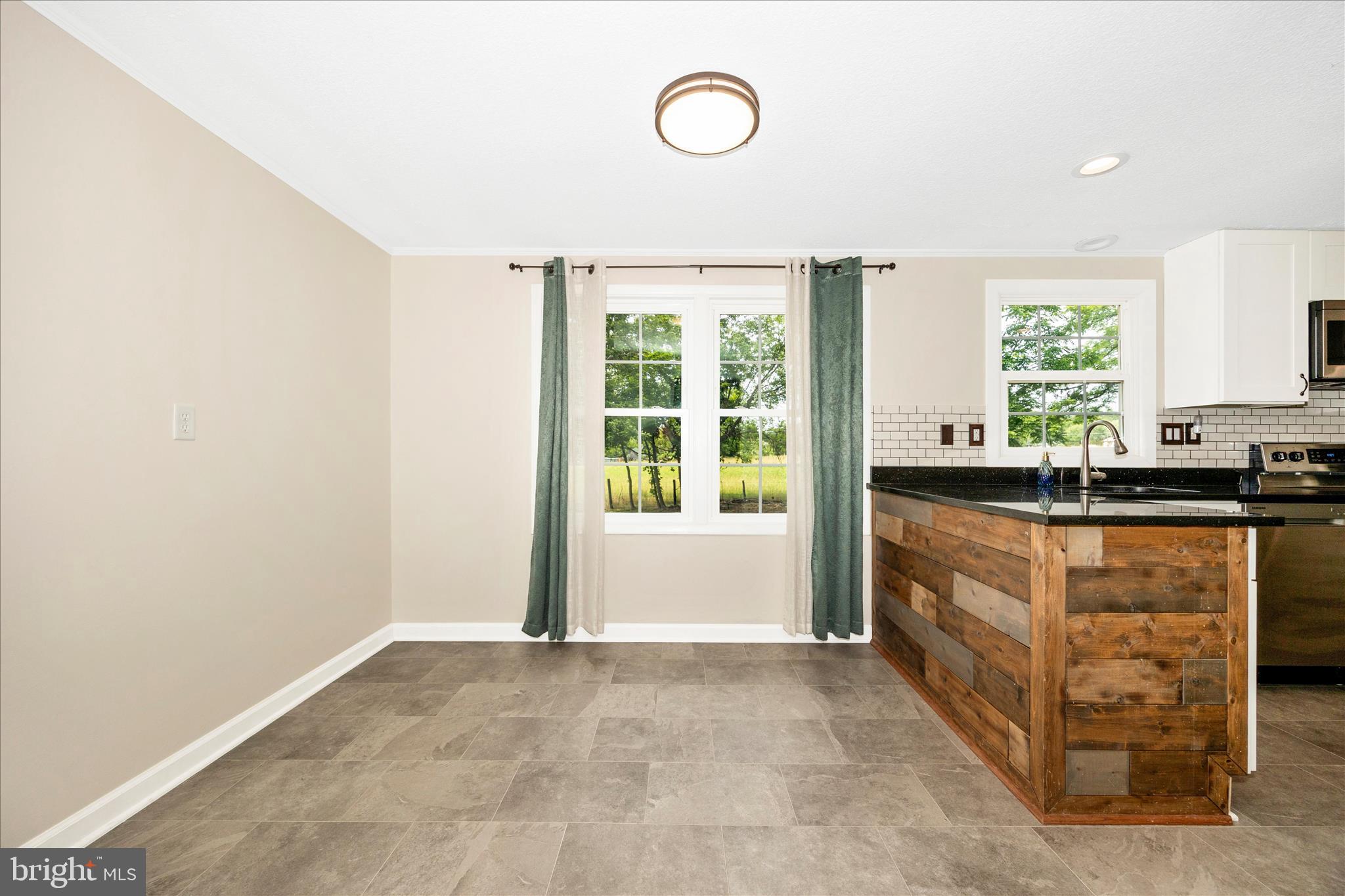 FORD ROAD ACRES - Residential