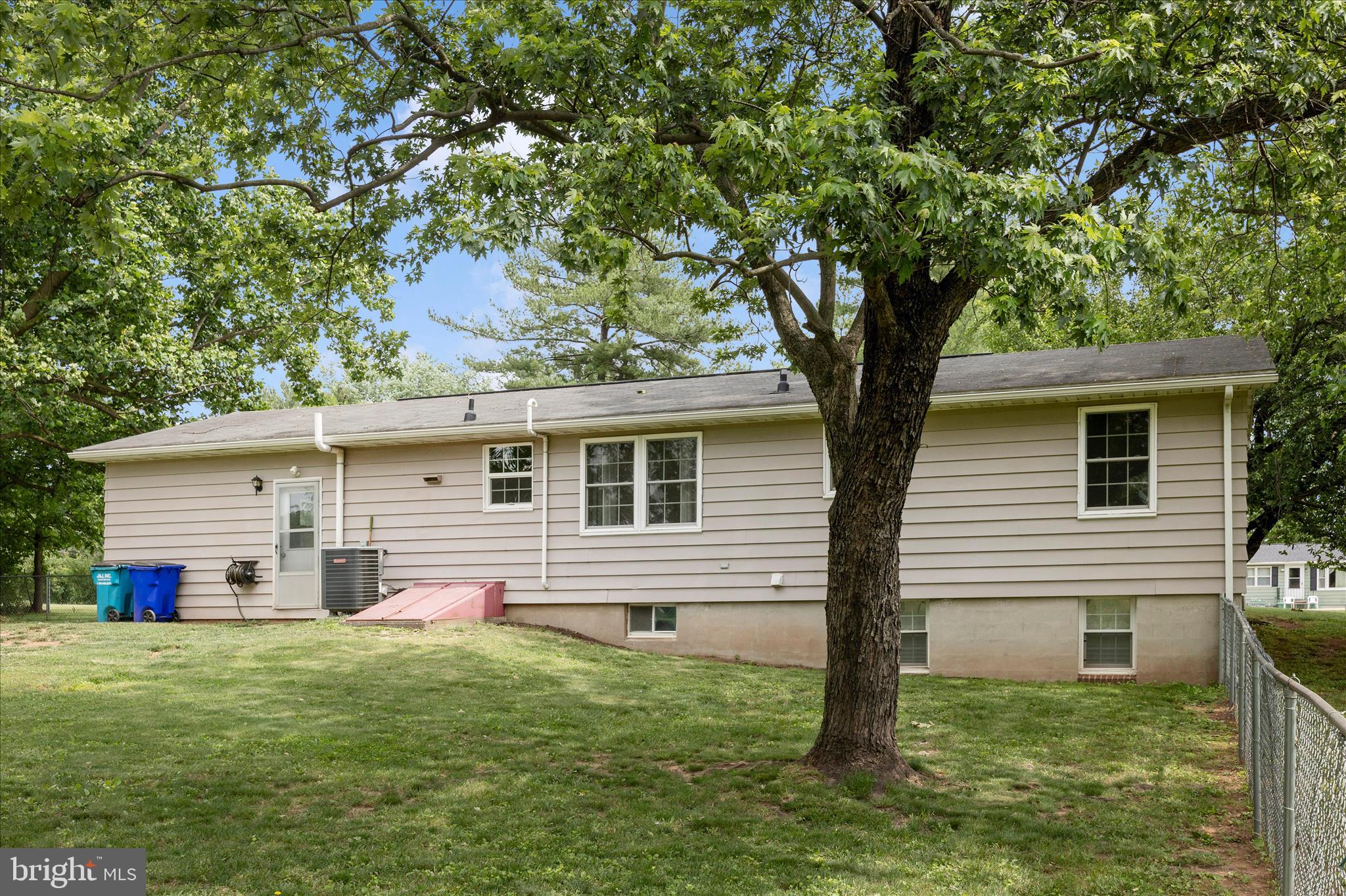 FORD ROAD ACRES - Residential